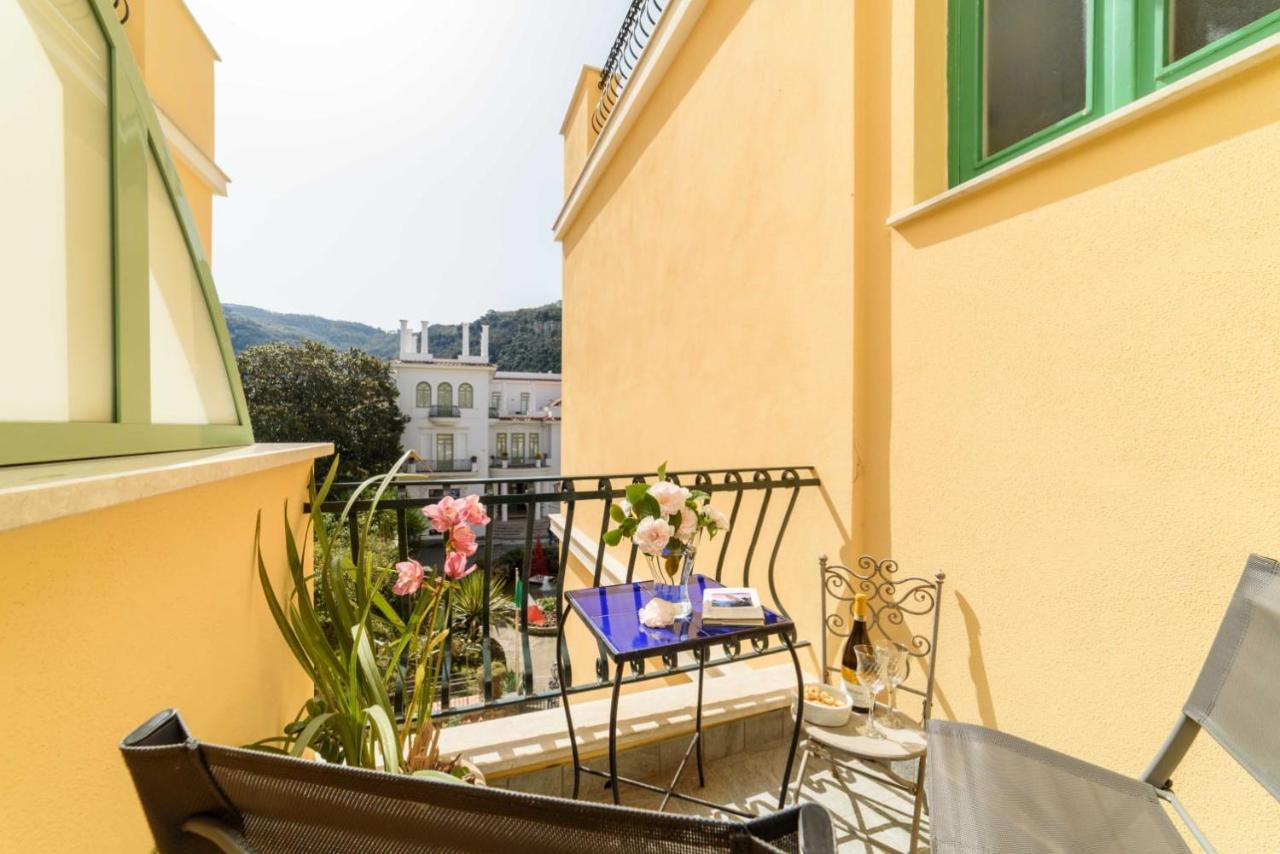 La Camelia Apartment Sorrento Exterior foto